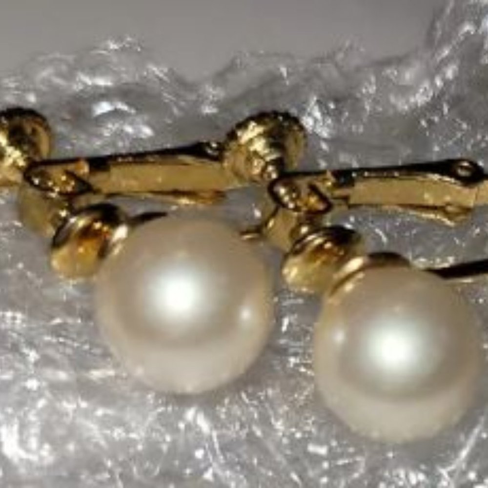 Vintage Clip on Earrings: Marvella